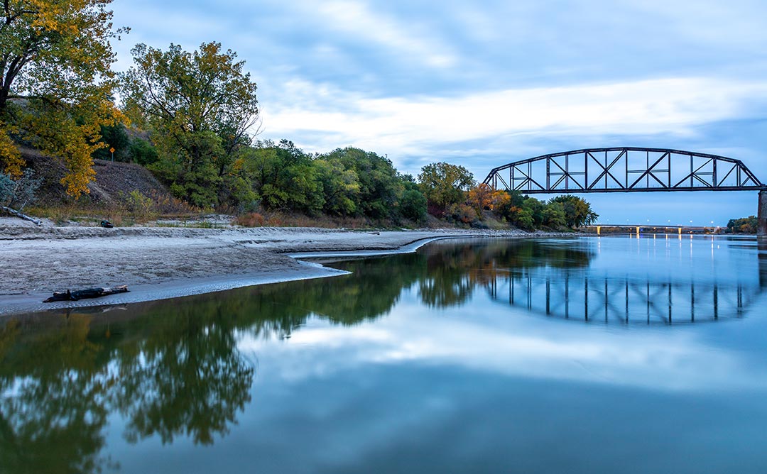 Missouri River in Bismarck shoreline